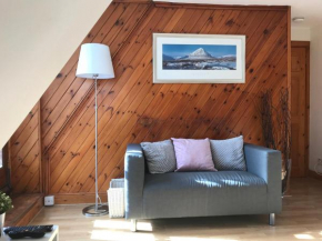 STYLISH APARTMENT with PRIVATE ROOF TERRACE